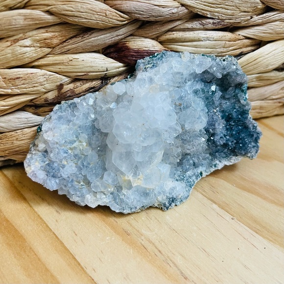 Natural stone quartz - Picture 12 of 13